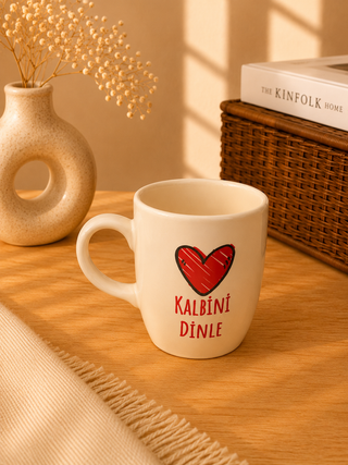 Keramiktasse „Kalbini Dinle“