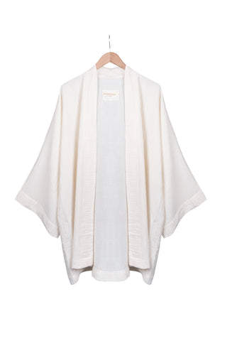 Ultrasoft Bamboo Kimono – 100 % natürlicher Bambusstoff, hypoallergen & atmungsaktiv. Luxuriös, nachhaltig & sanft zur Haut. Perfekt für Wellness & Entspannung.